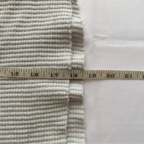 Free People One Ocean Foam Colt Thermal Henley Top Size Medium - Picture 15 of 15